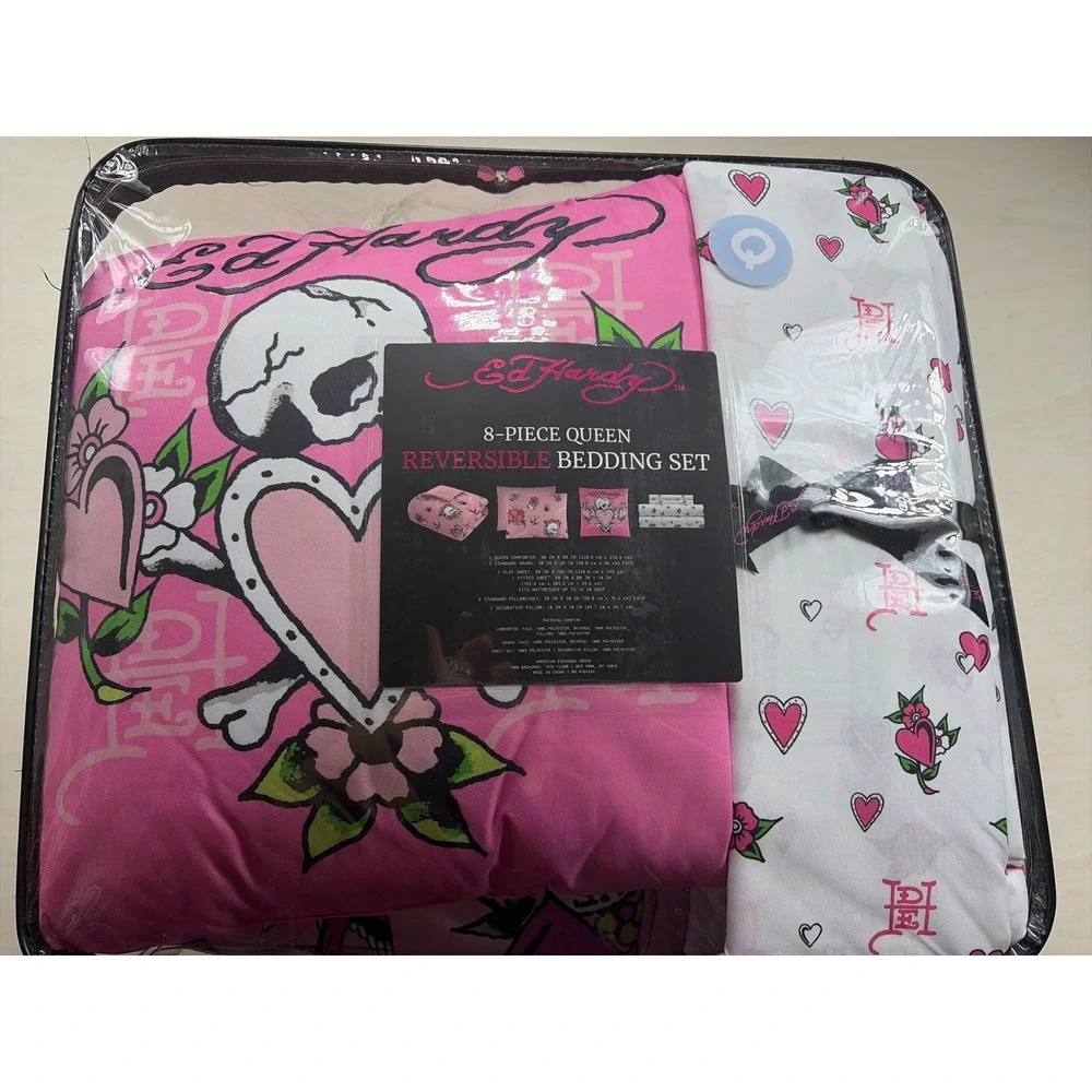 Sold‎ Hardy Pink Tattoo Skull Heart 8 Piece Reversible Queen Bedding Comforter